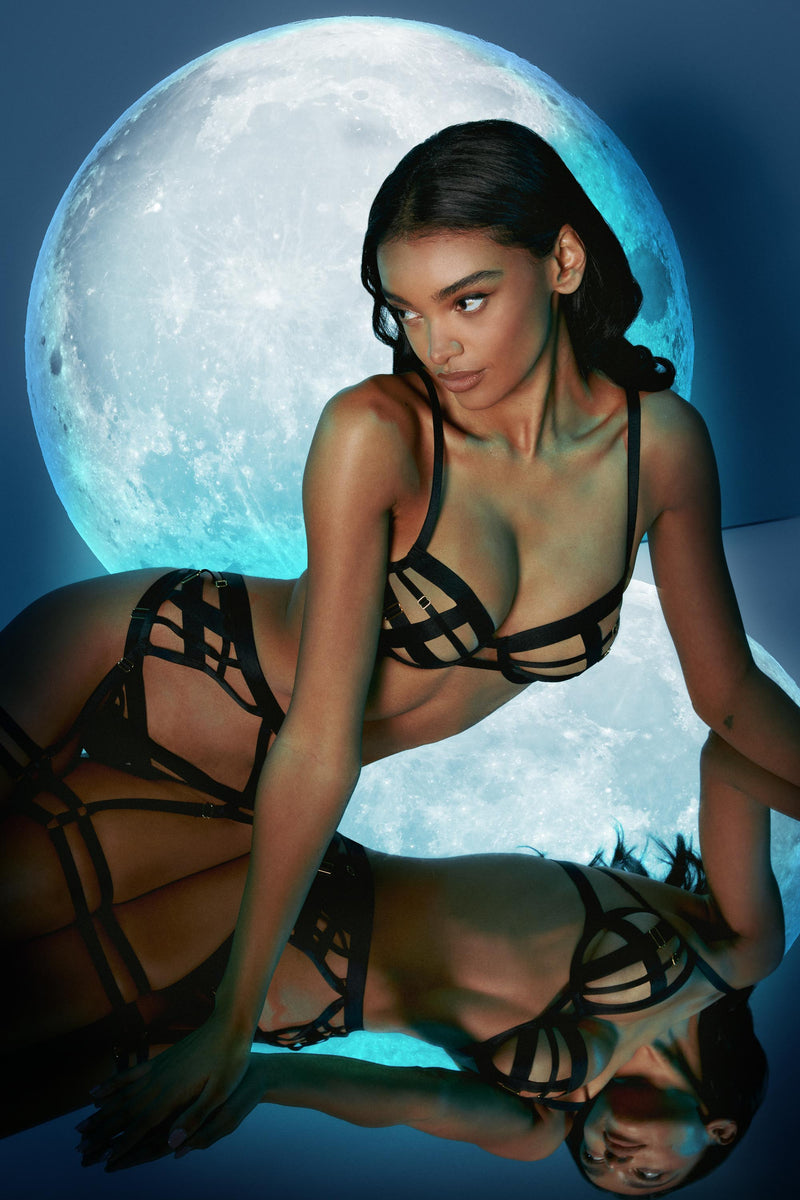 Chantal Black Open Elastic Suspender with Leg Harness